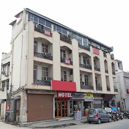 Flagship 10282 Hotel Rishi Джайпур Екстериор снимка