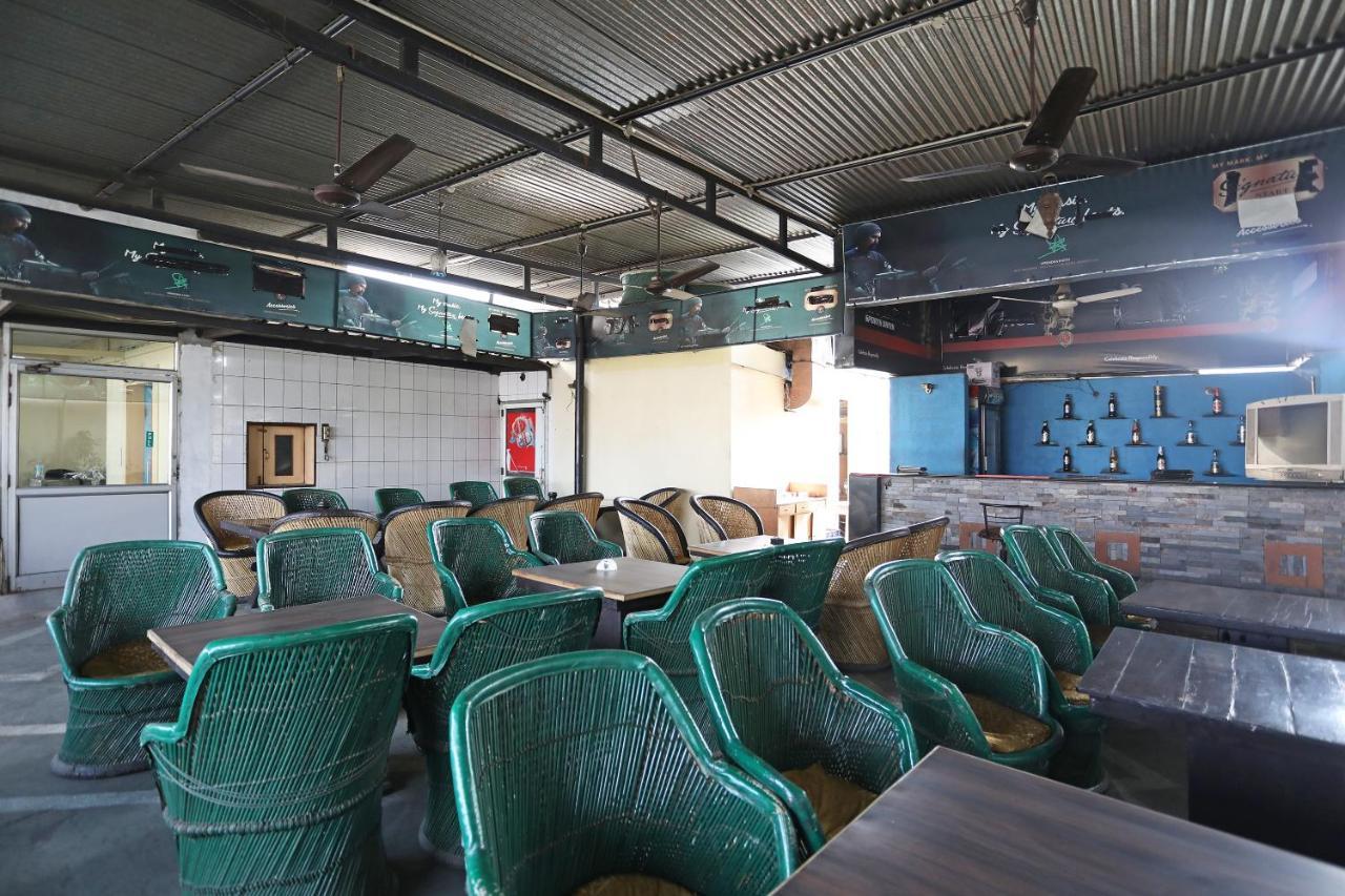 Flagship 10282 Hotel Rishi Джайпур Екстериор снимка