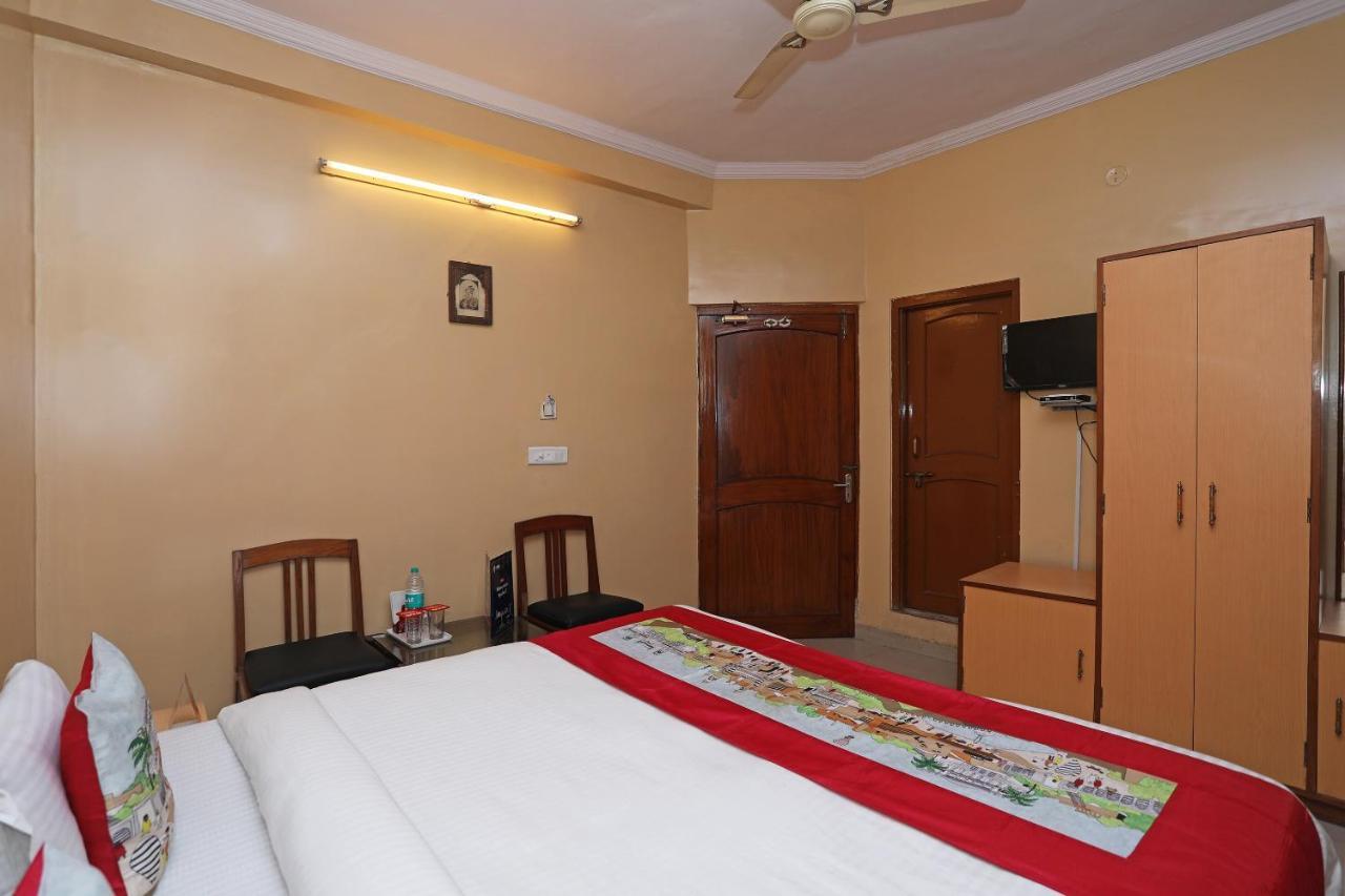 Flagship 10282 Hotel Rishi Джайпур Екстериор снимка